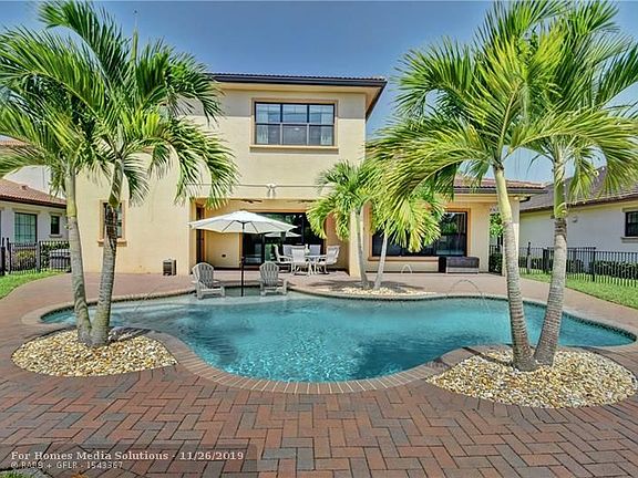 3rd image of 8830 Watercrest Cir E