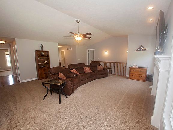 2nd image of 805 Witten Woods Dr