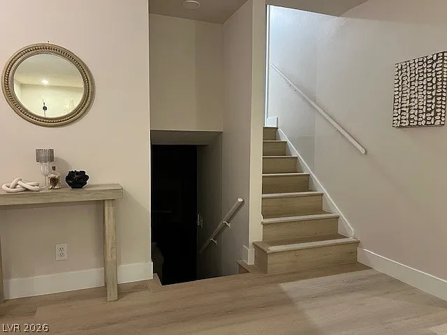 6213 Fairwood Ave — Photo 10