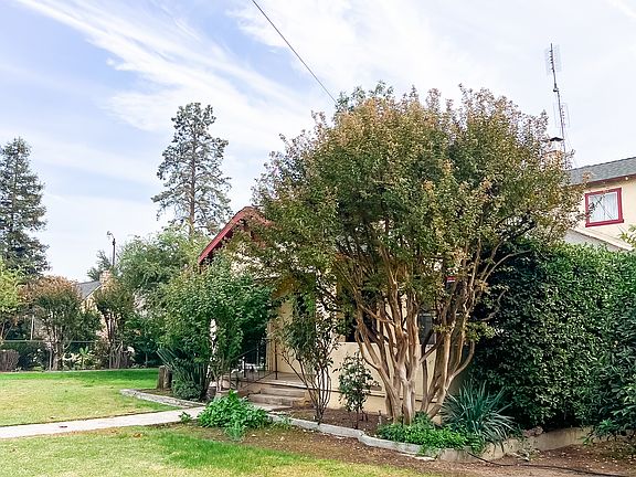 2nd image of 5132 E Tulare St