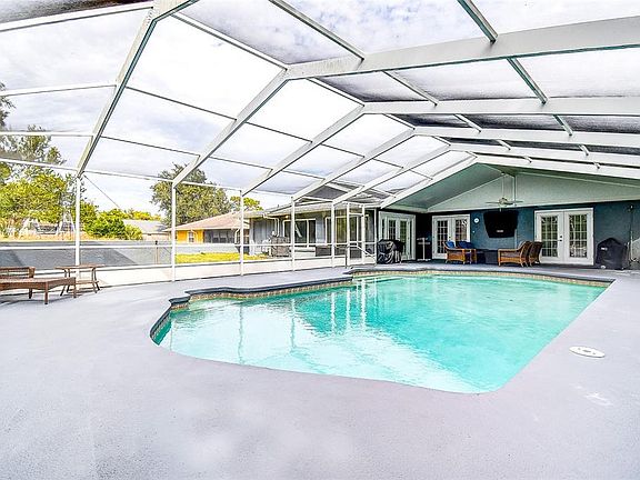 2nd image of 5253 Sandra Dr