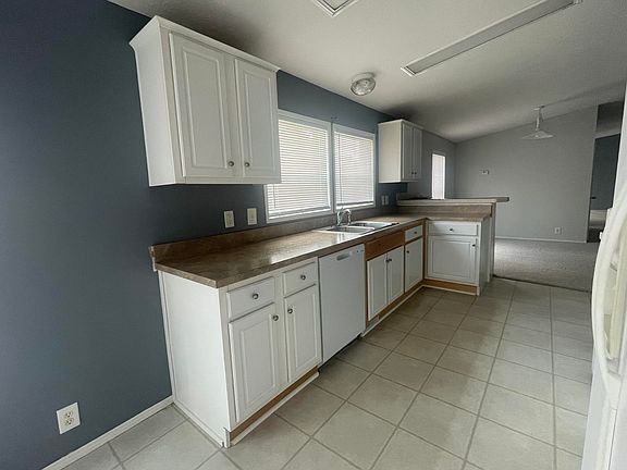 5th image of 11600 E Bear Meadows Dr SE #2