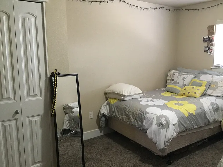 9846 W Rosecroft Ct — Photo 39