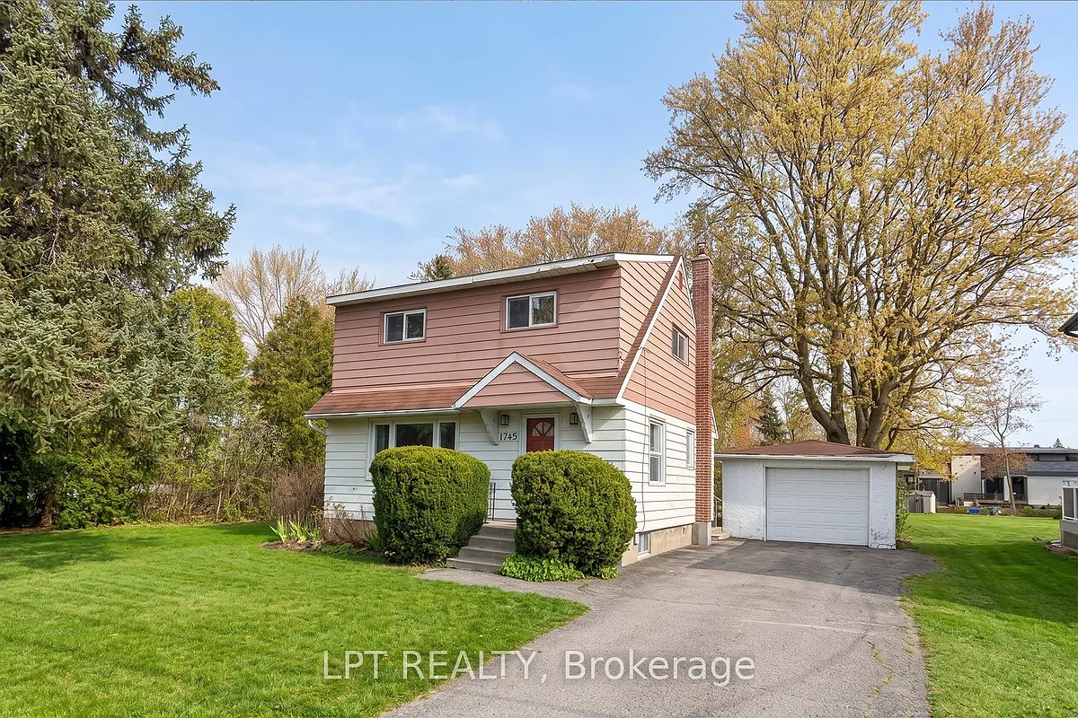 Building Photo - 1745 Ortona Ave