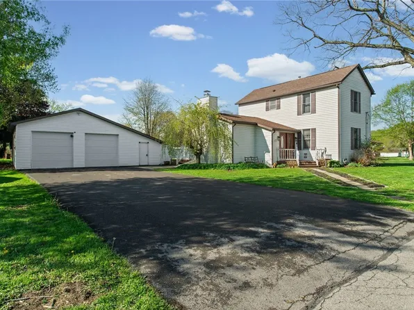 213 Pine St, Zelienople, PA 16063