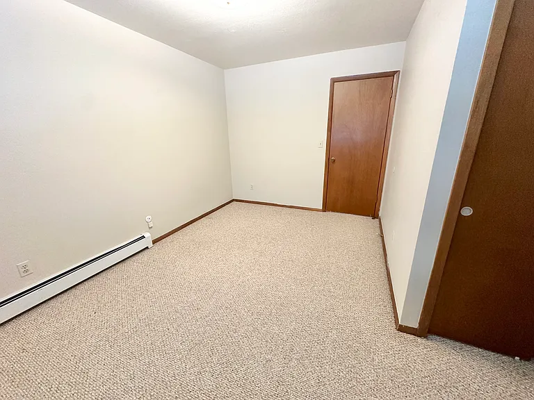 745 Nyssa Dr — Photo 6
