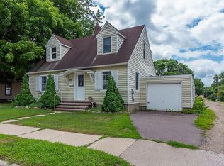 103 Saint Marys St NE, Sleepy Eye, MN 56085