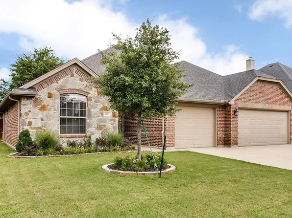 1805 Colorado Ct, Burleson, TX 76028
