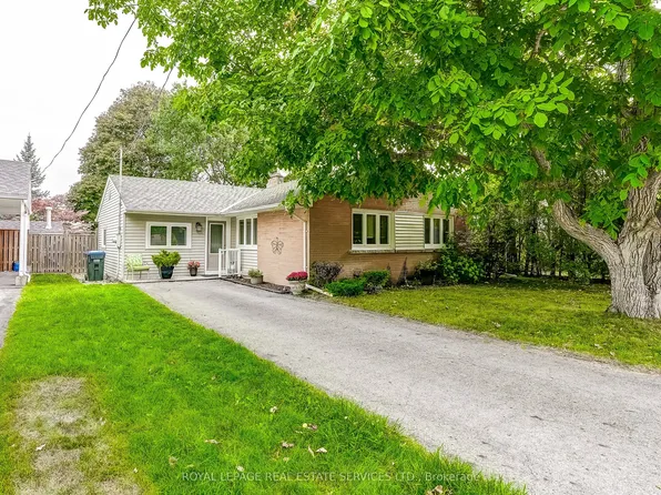 27 Sora Dr, Mississauga, ON L5M 1B3