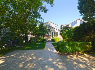 1858 Cass Lake Front Rd, Keego Harbor, MI 48320