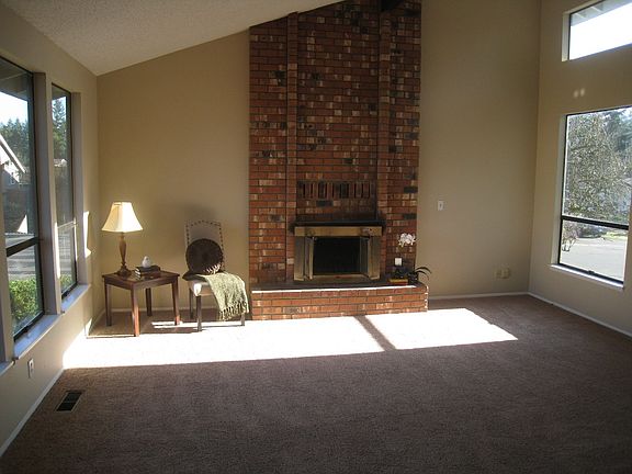5th image of 11732 SE 322nd St