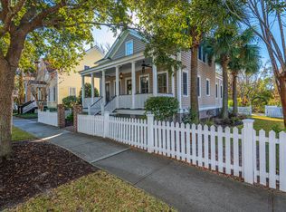 28 Sowell St, Mount Pleasant, SC 29464