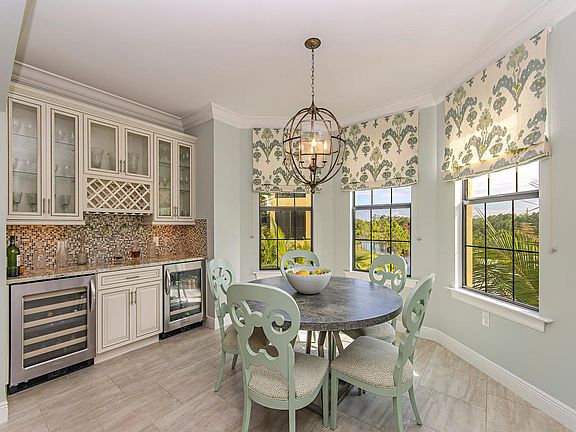 3rd image of 2768 Tiburon Blvd E APT 201