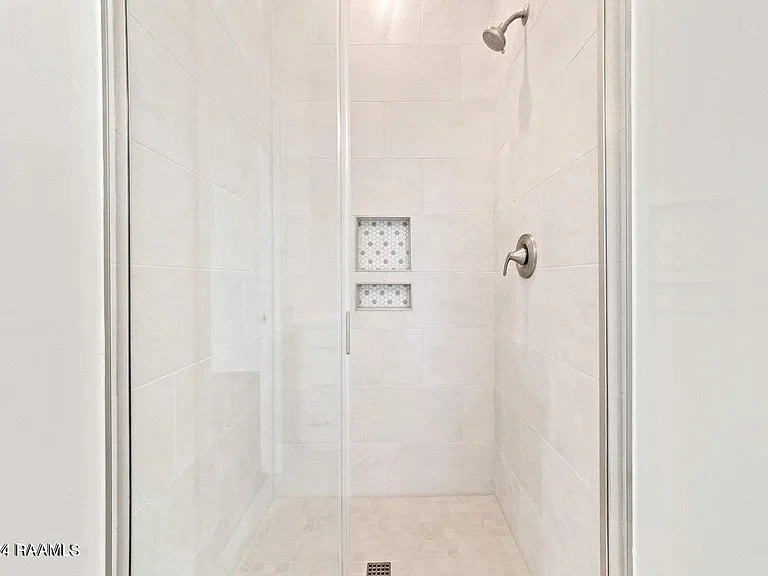 128 Oak Village Dr — Photo 22