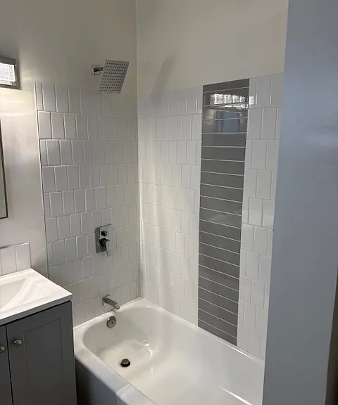 1226-1226 E Borchard Ave #7 — Photo 11