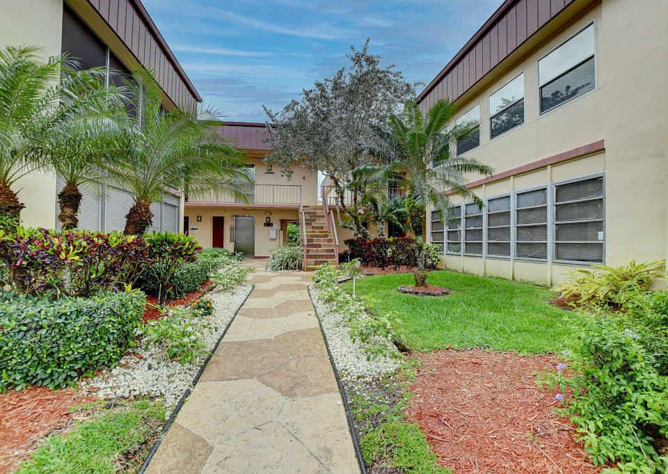 1st image of 113 Capri Way #C