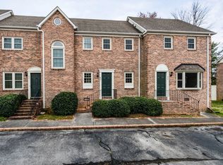 477 Bramblewood Ln, Knoxville, TN 37922
