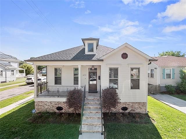 1st image of 4979 Marigny St