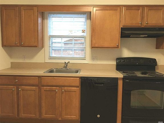 5th image of 27 Dunes Ln
