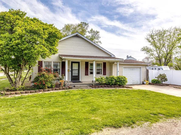 300 W South St, Litchfield, IL 62056