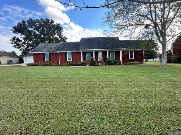 27540 Thach Rd, Athens, AL 35613
