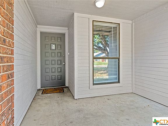 3rd image of 1802 Leisha Dr