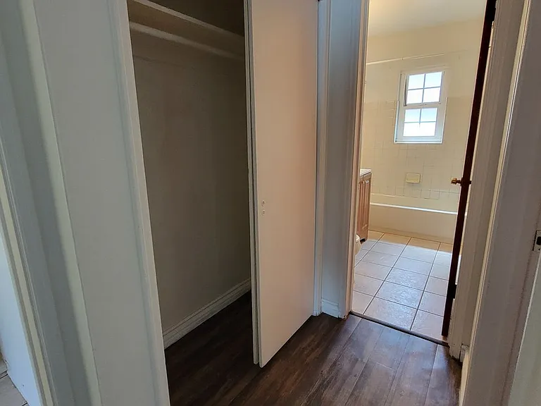 4882 Cape May Ave. — Photo 43