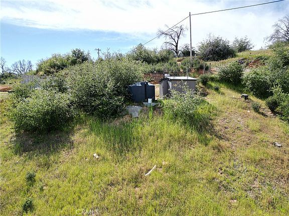 4th image of 1852 Lumpkin Rd