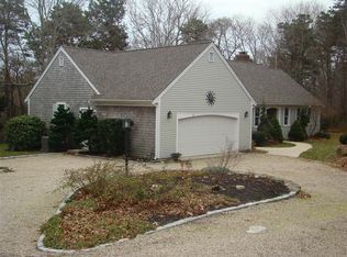 41 Coventry Ln, Barnstable, MA 02630