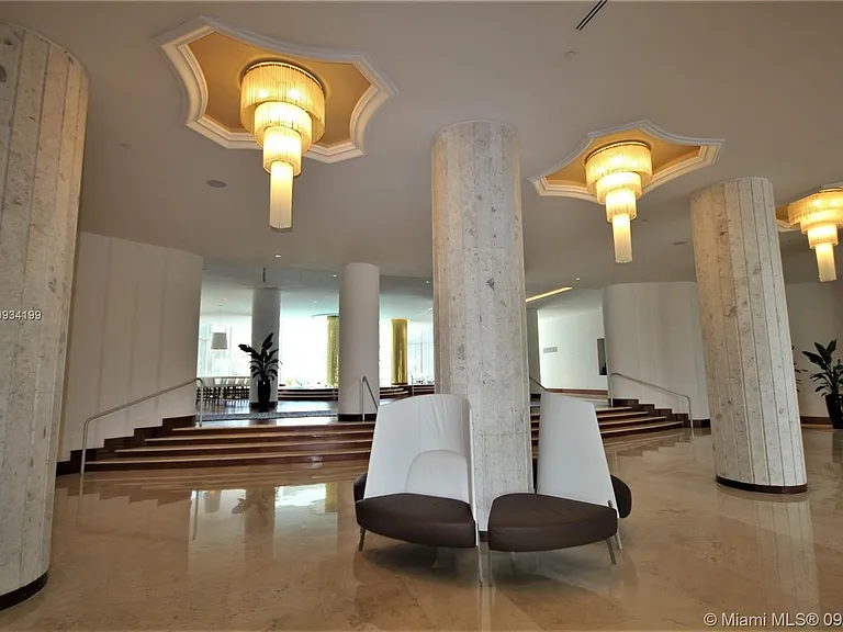 5161 Collins Ave #806 — Photo 43