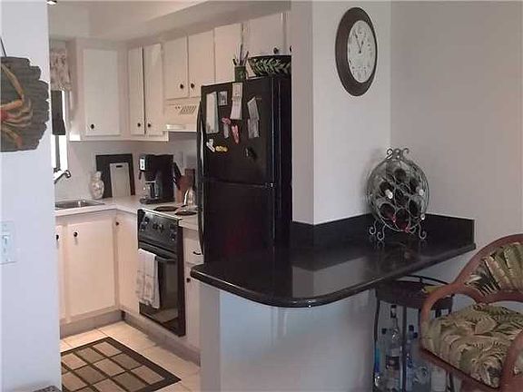 3rd image of 11000 S Ocean Dr APT 5-C