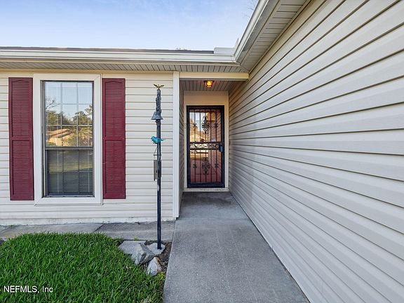 4th image of 1510 ROSE HILL Drive W