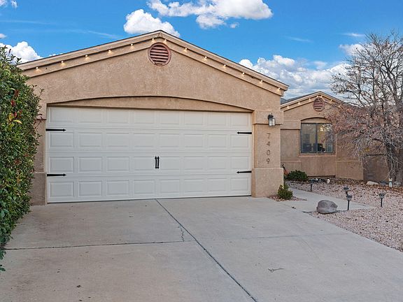2nd image of 7409 Cerros Pl NW