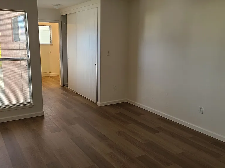 1820 Santa Clara Ave — Photo 15