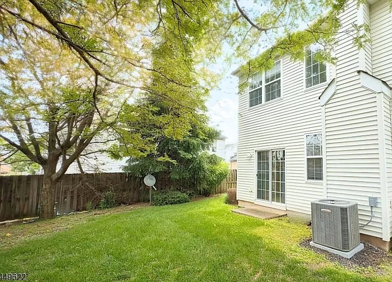 315 Birch Ct — Photo 10