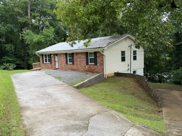 4040 Lynncrest Dr NE, Cleveland, TN 37323