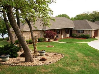 216 Kiowa Dr E, Lake Kiowa, TX, 76240
