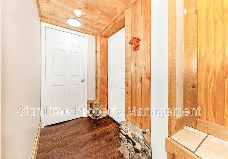 306 N Potomac St — Photo 3