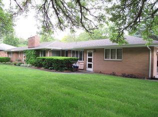 3305 Spring Creek Rd, Rockford, IL 61107