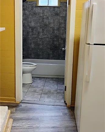 3rd image of 1122-24 Columbus St