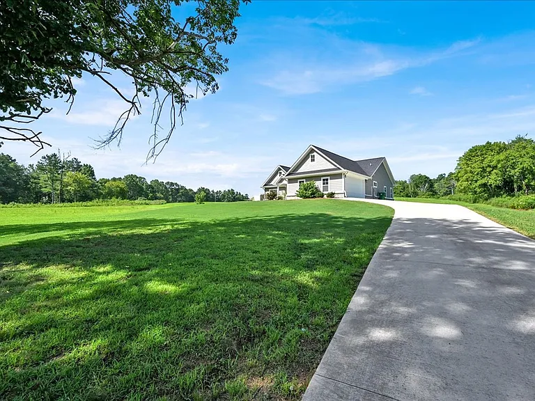515 County Road 1329 — Photo 32