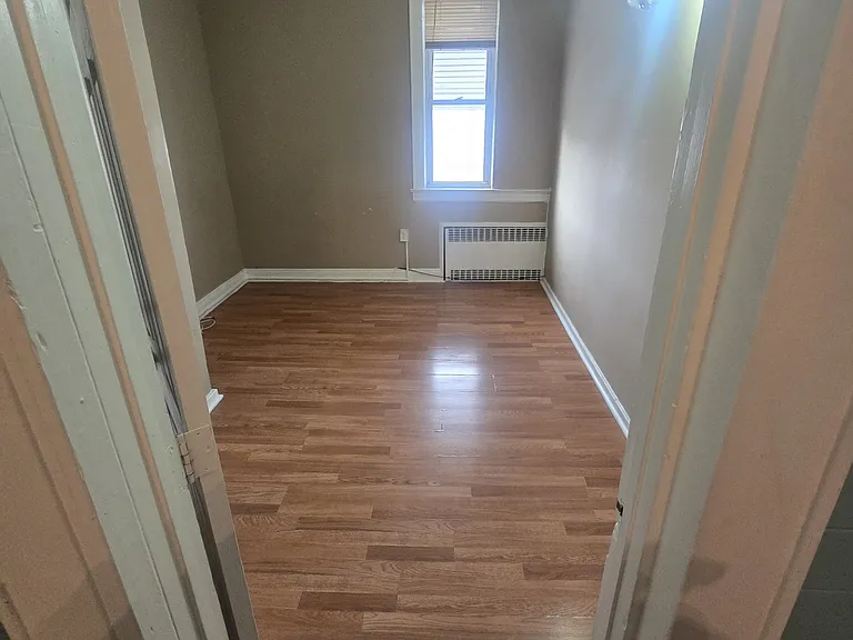 609 4th Ave #B — Photo 13