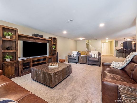 5th image of 10836 Sparkling Waters Ct