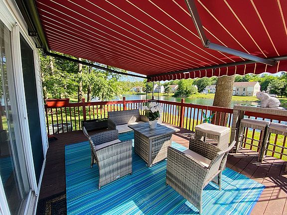 5th image of 15642 Brookside Dr #127
