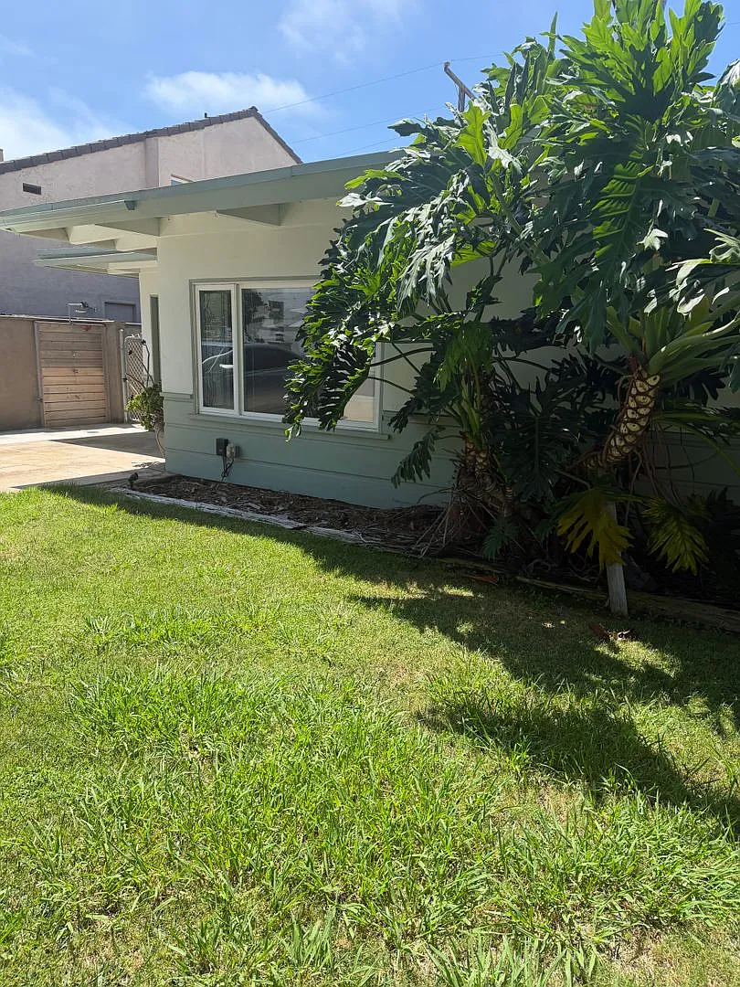 321 N. Acacia Ave. - Charming single-family home 2-bedroom 1-bath in Solana Beach — Photo 1