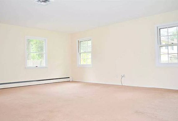 5th image of 1 Stratton Ct