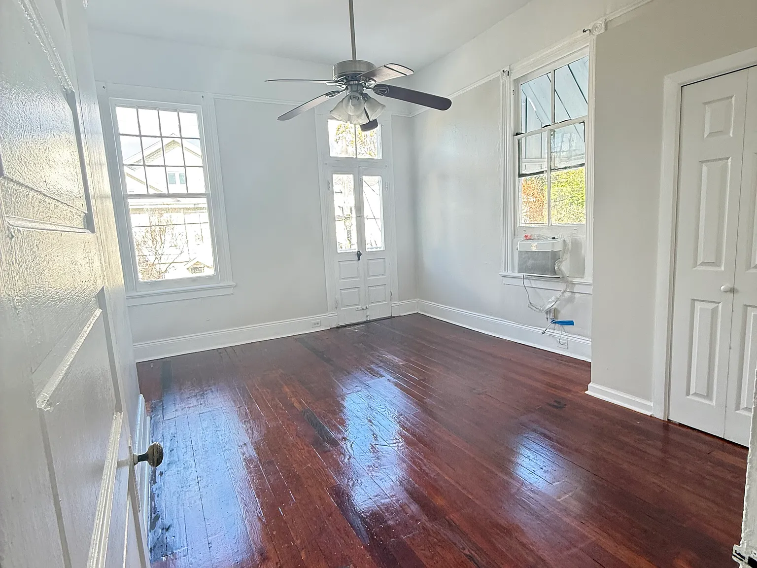 2 bed, 1400 sqft, $1,850 — Photo 2