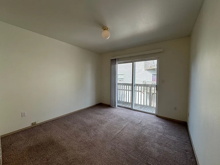 1501 H St #101 — Photo 25