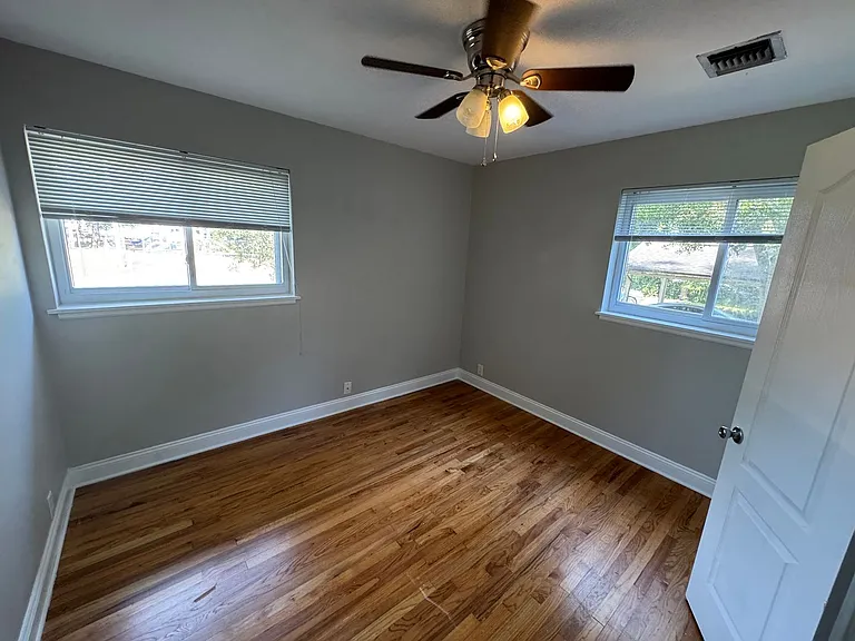 119 Judith Dr — Photo 10
