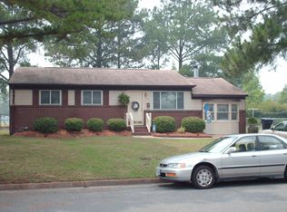 1102 Baskerville Ln, Portsmouth, VA 23701